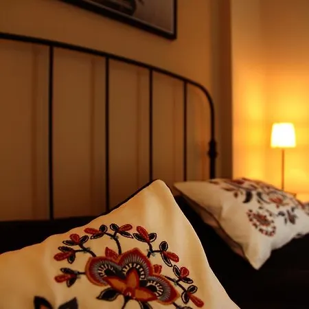 Διαμέρισμα Levant & *