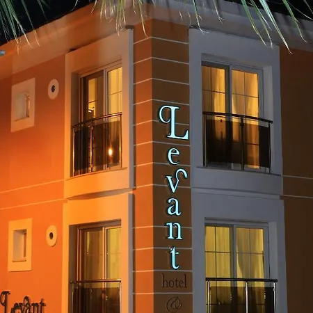 Levant & * Cesme